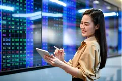 Chứng khoán hồi phục sau phiên 'thảm họa'