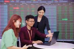 FTSE Russell nâng hạng thị trường chứng khoán Việt Nam