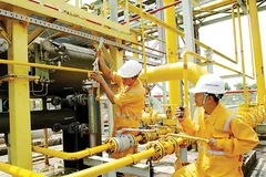 Bài 1: 'Lột xác' để 'gánh vác' vai trò dẫn dắt 