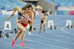 VĐV tiếp sức 4x400m nữ sẽ có chuyên gia tham gia huấn luyện. Ảnh: D.P
