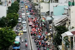Việc mở rộng Không gian văn hóa Hồ Chí Minh tại Bến Nhà Rồng sẽ góp phần tháo nút thắt kẹt xe đường Nguyễn Tất Thành. Ảnh: HOÀNG HÙNG