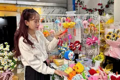 Độc đáo lồng đèn kẽm nhung tại Tây Ninh