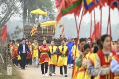 Rước kiệu tại lễ hội Phết ở Hiền Quang 2023