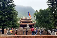 Các chùa, tự viện đồng loạt cử chuông, trống cầu nguyện quốc thái dân an