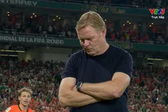HLV Ronald Koeman thất vọng sau khi Hà Lan bị loại.