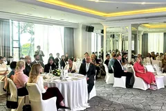 Các đại biểu và doanh nghiệp tham dự chương trình. Ảnh: Thanh Dung 