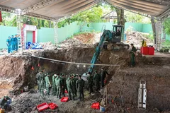 Phát hiện thêm rãnh mộ hài cốt liệt sĩ tại Công viên Lê Thị Riêng