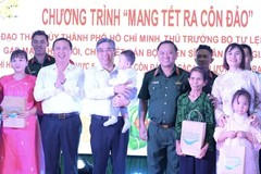 Ho Chi Minh City delivers over 3 million Tet gifts to disadvantaged residents