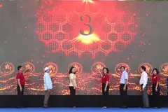  Ho Chi Minh City marks 50 years with community spirit