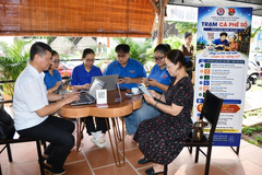 HCMC turns cafés into hubs for digital services and community dialogue