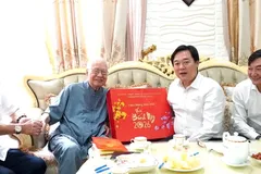 HCMC leaders pay pre-Tet visit to Assoc. Prof. Dr. Ngo Ke Suong