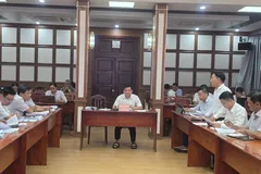 Đại diện chủ đầu tư dự án 119 Phổ Quang báo cáo tại buổi làm việc