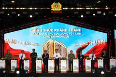 Dự án nhà ở cho lực lượng Công an nhân dân tại phường Đông Hưng Thuận vừa được khánh thành sử dụng vào ngày 15-8 vừa qua.