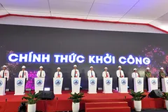 Phó Thủ tướng Thường trực Phạm Gia Túc cùng lãnh đạo bộ ngành và TP Đà Nẵng bấm nút khởi công dự án. Ảnh: NGUYÊN KHÔI