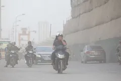 Nhiều nơi ô nhiễm không khí do hoạt động xây dựng, sản xuất công nghiệp, đốt rác thải và rơm rạ. Ảnh minh họa