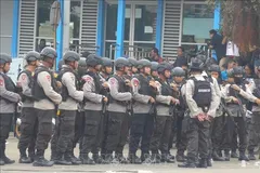 Cảnh sát cơ động - đặc nhiệm chống khủng bố trên đường phố Jakarta. Ảnh tư liệu: TTXVN