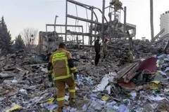 Hiện trường đổ nát sau các cuộc không kích của Mỹ và Israel xuống thủ đô Tehran, Iran ngày 2-3. Ảnh: Kyodo/TTXVN