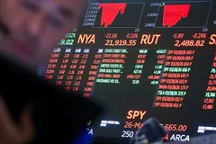 Chứng khoán Mỹ bất ổn giữa mối lo lạm phát và xung đột