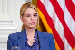 Tổng thống Donald Trump đã sa thải Bộ trưởng Tư pháp Pam Bondi (ảnh). Ảnh: time.com