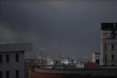 Khói bốc lên sau vụ tấn công tại Tehran, Iran. Ảnh: THX/TTXVN