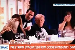 Tổng thống Mỹ Donald Trump tại buổi tiệc do Hiệp hội Phóng viên Nhà Trắng tổ chức ở thủ đô Washington DC tối 25/4/2026. Ảnh: THX/TTXVN