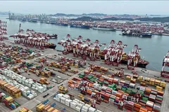 Quang cảnh cảng hàng hóa tại Thanh Đảo, tỉnh Sơn Đông, Trung Quốc. Ảnh: THX/TTXVN