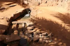 Hệ thống cung cấp nước ngầm tới các khu vườn trong ốc đảo tại sa mạc Sahara. Ảnh tư liệu: TTXVN