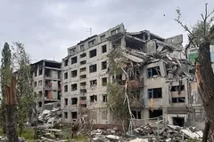 Tòa nhà bị phá hủy ở Oleksiievo-Druzhkivka, gần thành phố Kostiantynivka thuộc tỉnh Donetsk, Ukraine, ngày 14/6/2026. Ảnh: Global Images Ukraine 