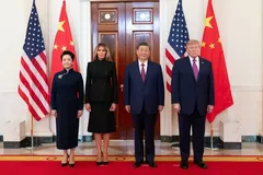 Chủ tịch Trung Quốc và phu nhân chụp ảnh chung với Tổng thống Mỹ và phu nhân trong lễ đón tại Nhà trắng, ngày 24-9. Ảnh: THX/TTXVN