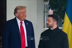 Ông Donald Trump và ông Ukraine Volodymyr Zelensky tại cuộc gặp ở Washington, D.C., ngày 18-8-2025. Ảnh: THX/TTXVN phát