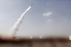 Tên lửa được phóng bởi lực lượng Houthi tại Yemen. Ảnh tư liệu: THX/TTXVN phát