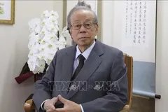 Cựu Thủ tướng Nhật Bản Yasuo Fukuda trả lời phỏng vấn báo chí ngày 25-11-2022. Ảnh tư liệu: THX/TTXVN phát
