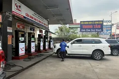 Doanh nghiệp bán lẻ xăng dầu kiến nghị giảm lãi suất