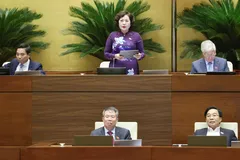 Phó Chủ tịch Quốc hội Nguyễn Thị Hồng điều hành phiên họp Quốc hội, sáng 31-10. Ảnh: QUANG PHÚC