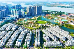 Cuối tháng 7-2025, 4 tòa căn hộ The Opus One đã cất nóc, dự kiến bàn giao tháng 3-2026