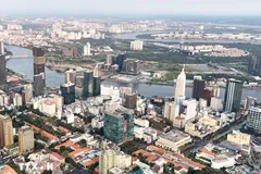 Trung tâm TPHCM và khu vực bán đảo Thủ Thiêm, nơi được đầu tư phát triển Trung tâm tài chính quốc tế tại TPHCM. (Ảnh: Hồng Đạt/TTXVN)