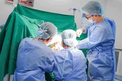 Ca phẫu thuật cho bệnh nhận 69 tuổi.