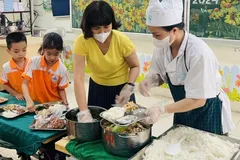 TPHCM: Rà soát việc tổ chức bữa ăn học đường tất cả trường học