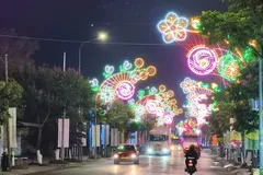 Tuyến Quốc lộ 80 đi qua địa bàn xã Phú Hựu