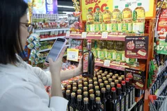 Khách hàng tham gia chương trình khuyến mại tại WiNX.