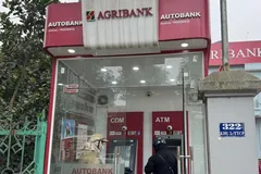 ATM vắng khách. (Ảnh: Vietnam+) 
