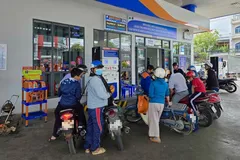Giá xăng dầu tiếp tục tăng 'sốc' chỉ sau 2 ngày điều chỉnh