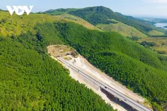 Cao tốc Quảng Ngãi - Hoài Nhơn có tổng chiều dài khoảng 88km, giữ vai trò kết nối quan trọng giữa tuyến Đà Nẵng - Quảng Ngãi và Hoài Nhơn - Quy Nhơn.