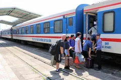Ngành đường sắt vận chuyển gần 400.000 lượt hành khách dịp lễ