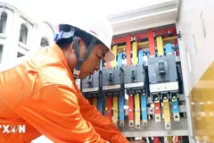 Nắng nóng diện rộng, tiêu thụ điện liên tục lập kỷ lục mới