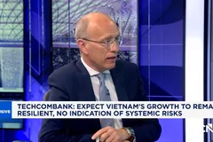 CEO Techcombank Jens Lottner trả lời phỏng vấn trên kênh truyền hình tài chính CNBC.