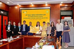 PVcomBank trao tặng hệ thống màn hình LED chuyên dụng cho Trường Đại học An Giang