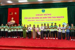 Thái Nguyên FC chính thức ra mắt, bóng đá xứ chè có cả đội nam và nữ thi đấu chuyên nghiệp.