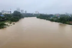 Thái Nguyên xả tràn hồ Núi Cốc để đối phó mưa lũ