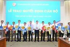 TPHCM trao quyết định điều động, bổ nhiệm nhiều cán bộ